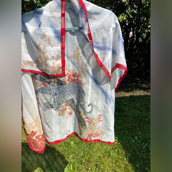 🐆Vintage 70s Gim Renoir Square Cheetah Scarf Blue & White | Red Border | 33" Sq - Picture 6 of 17